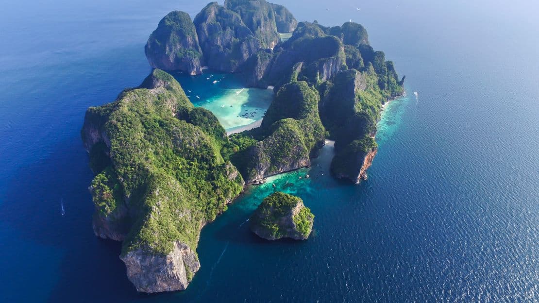 art-Phi Phi Land